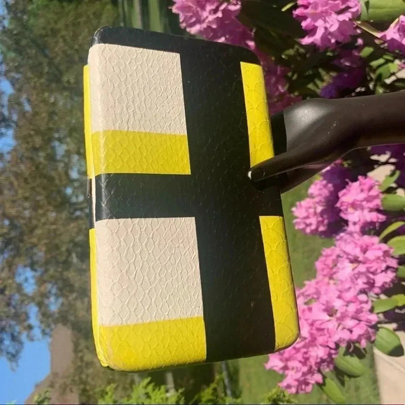 Black and Yellow Box Wallet - Picture 2 of 4